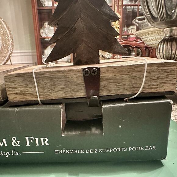 Balsam & Fir Trading Co. Set of 2 Wooden Christmas Tree Stocking Holders - Picture 3 of 12